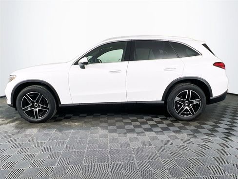 New 2026 Mercedes-Benz GLC 300 4MATIC image 3