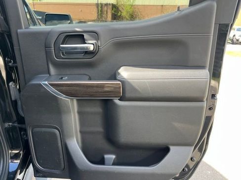 Used 2020 Chevrolet Silverado 1500 LT Trail Boss w/ Convenience Package AWD/4WD image 12