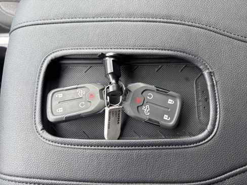 Used 2021 GMC Sierra 1500 Elevation w/ Preferred Package image 25