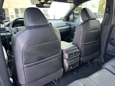 Used 2025 Honda Passport TrailSport image 12