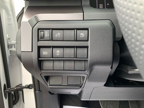 New 2026 Toyota 4Runner SR5 AWD/4WD image 30