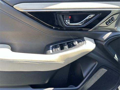 Used 2020 Subaru Outback Limited image 10