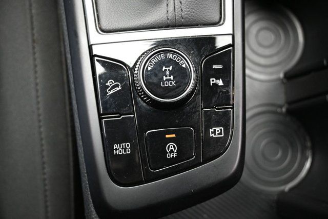 Used 2025 Kia Sportage LX AWD/4WD image 43