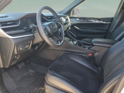 Used 2022 Jeep Grand Cherokee Trailhawk image 20