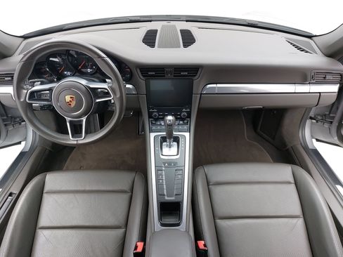 Certified 2018 Porsche 911 Carrera RWD image 11
