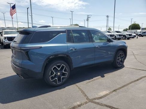 Used 2025 Chevrolet Traverse High Country FWD image 5