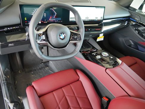 New 2026 BMW 530i RWD image 12
