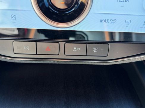 Certified 2022 Ford Expedition Platinum image 48