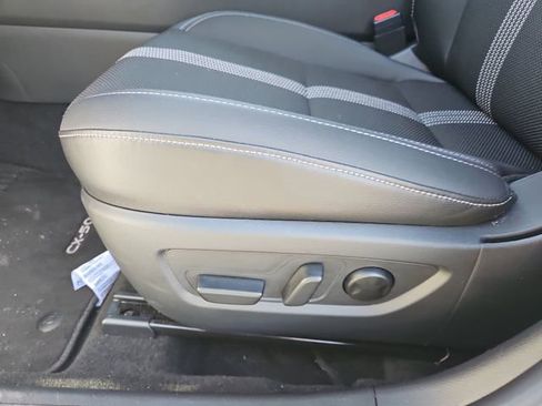 Certified 2025 MAZDA CX-50 AWD 2.5 S w/ Premium Package image 17