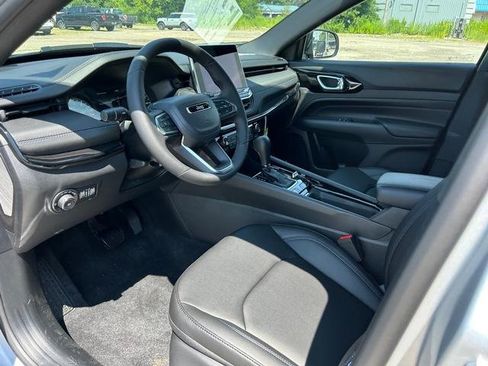 New 2025 Jeep Compass Limited w/ Sun and Sound Group image 11