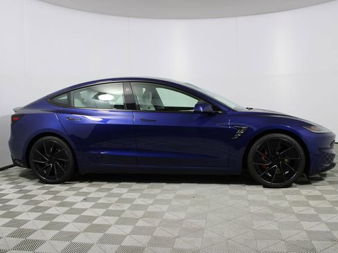 Used 2025 Tesla Model 3 Performance image 34