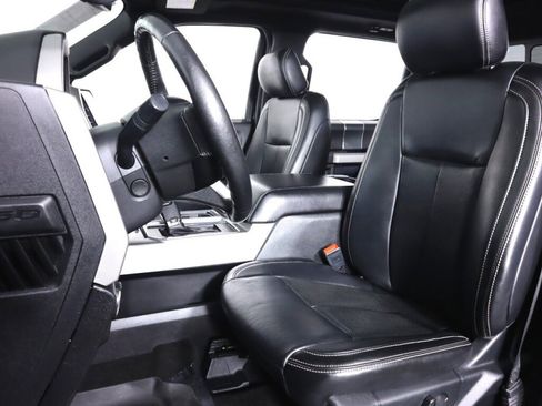 Used 2019 Ford F150 Lariat w/ Equipment Group 502A Luxury image 43