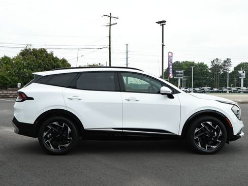 Used 2025 Kia Sportage SX FWD image 4