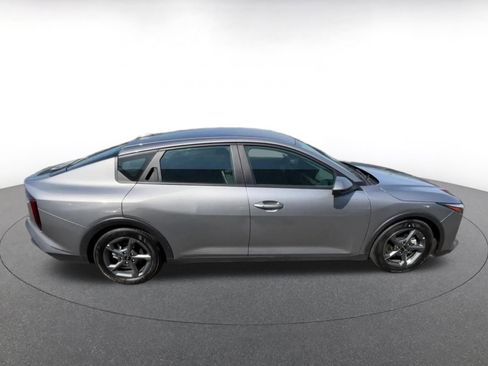 Used 2025 Kia K4 LXS image 16