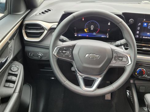 Used 2025 Chevrolet TrailBlazer ACTIV image 6