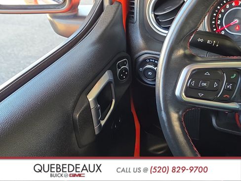 Used 2018 Jeep Wrangler Rubicon AWD/4WD image 25