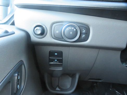 Used 2024 Ford Transit 350 XLT image 40