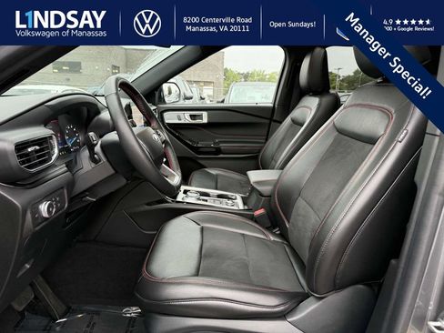 Used 2022 Ford Explorer ST-Line w/ Class IV Trailer Tow Package image 9