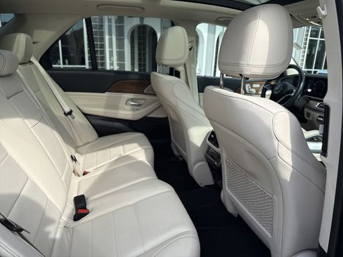 Used 2024 Mercedes-Benz GLE 350 350 4MATIC image 36