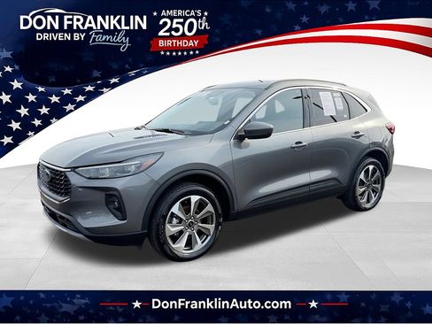 Used 2025 Ford Escape Platinum AWD/4WD image 1