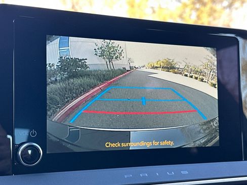 New 2026 Toyota Prius SE image 22