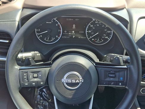 Used 2022 Nissan Rogue SV AWD/4WD image 19