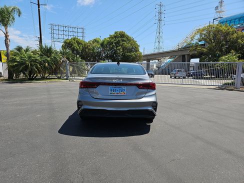 Used 2024 Kia Forte LXS FWD image 6