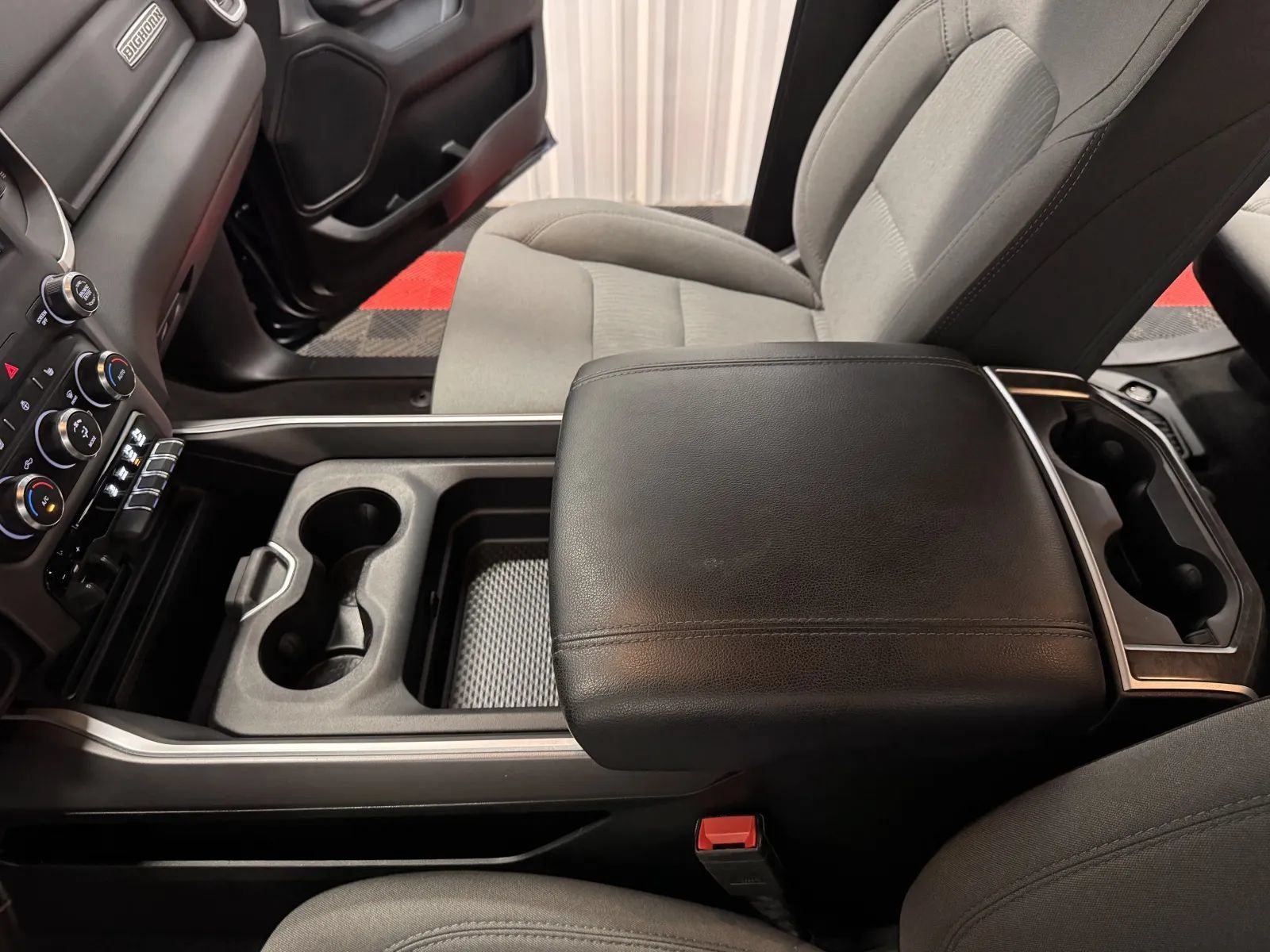 Used 2021 RAM 1500 Big Horn AWD/4WD image 34
