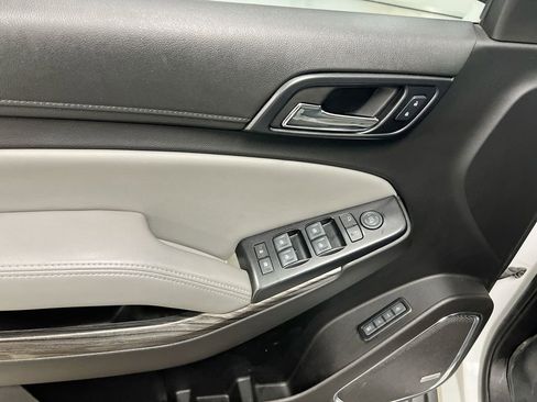 Used 2018 Chevrolet Tahoe LT image 21