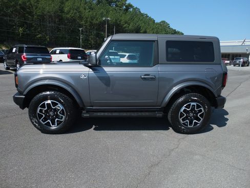 Used 2023 Ford Bronco Outer Banks AWD/4WD image 6