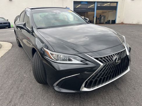 Used 2025 Lexus ES 350 image 13