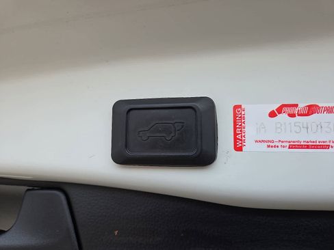 Certified 2022 Toyota RAV4 XSE image 29