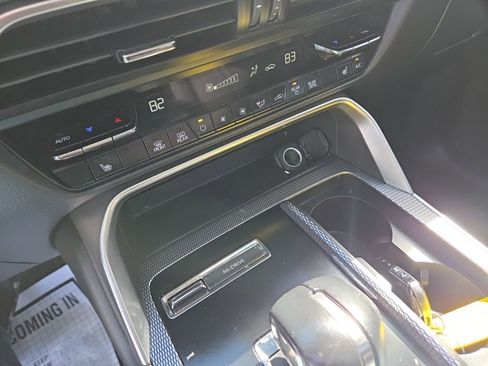 Used 2024 MAZDA CX-90 3.3 Turbo w/ Premium Package image 33