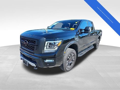 Used 2024 Nissan Titan PRO-4X w/ Pro-4x Convenience Package image 4