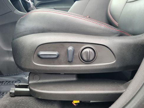 Used 2023 Chevrolet Equinox RS w/ RS Leather Package image 20