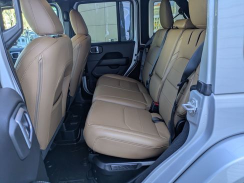 Used 2023 Jeep Wrangler Sahara w/ Cold Weather Group image 26