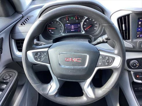Used 2022 GMC Terrain SLE FWD image 32