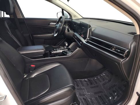 Used 2024 Kia Sportage EX FWD image 24