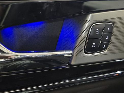 Used 2022 Lincoln Nautilus Black Label image 18