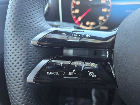 Certified 2026 Mercedes-Benz GLC 300 4MATIC image 33