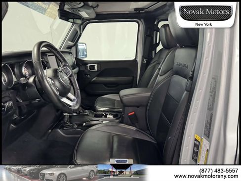 Used 2022 Jeep Wrangler Unlimited Sahara w/ Cold Weather Group image 12