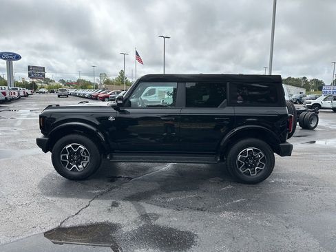 New 2025 Ford Bronco Outer Banks image 6