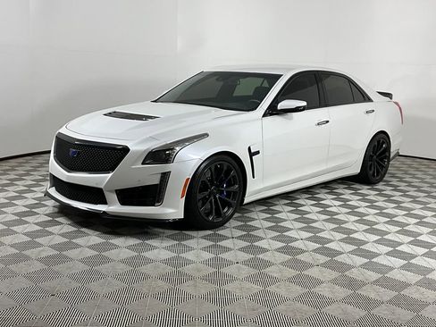 Used 2018 Cadillac CTS V image 1