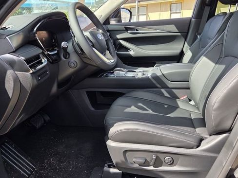 New 2026 INFINITI QX60 Luxe w/ Cargo Package FWD image 11