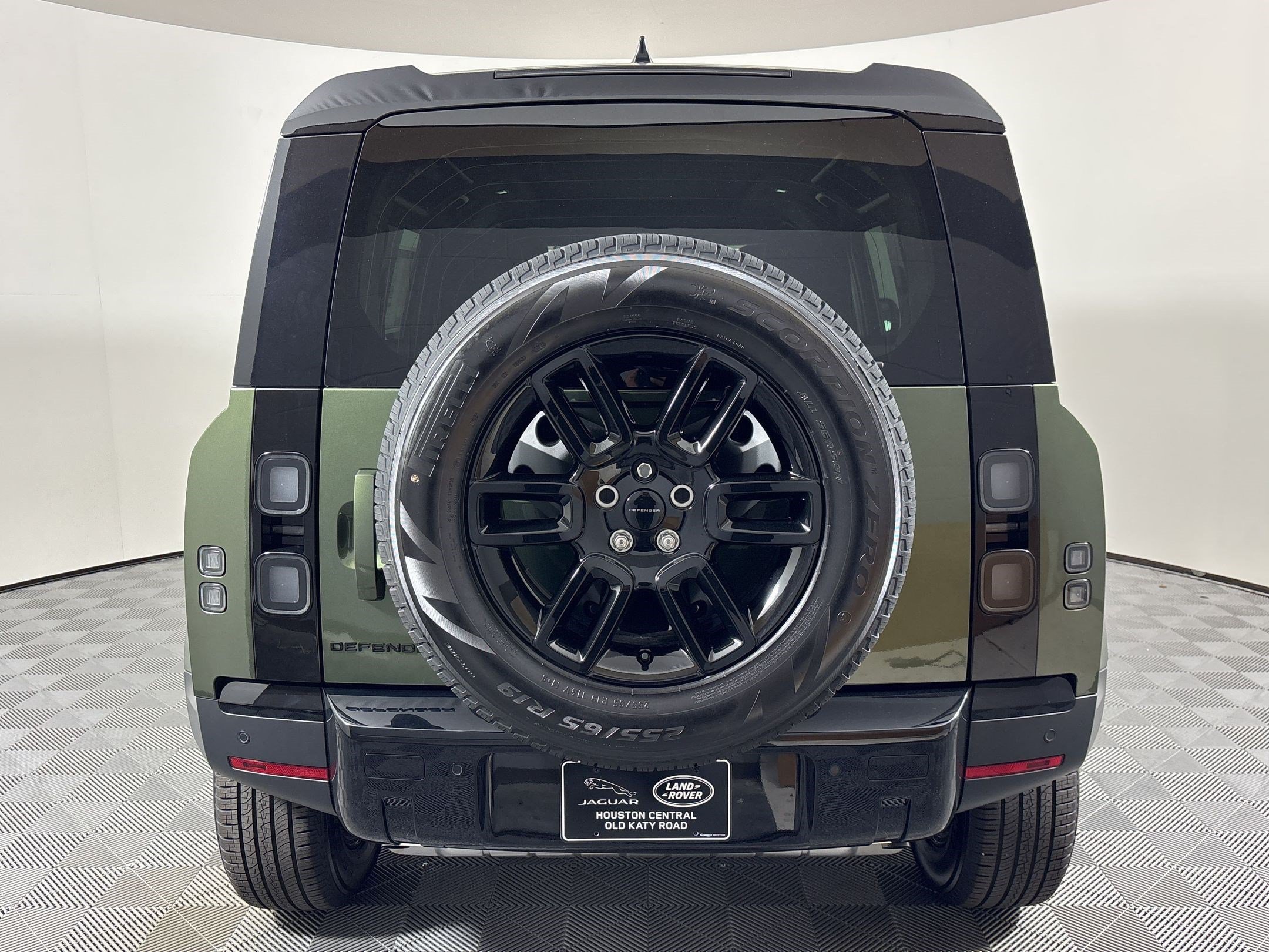 New 2026 Land Rover Defender 110 S AWD/4WD image 10
