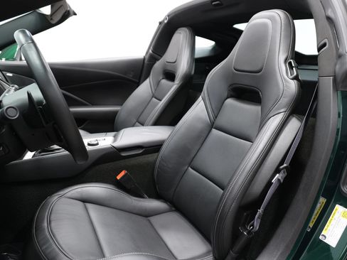 Used 2014 Chevrolet Corvette Stingray Coupe RWD image 3