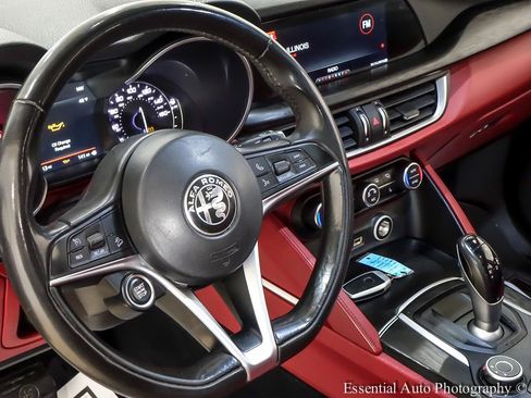 Used 2018 Alfa Romeo Stelvio AWD image 15