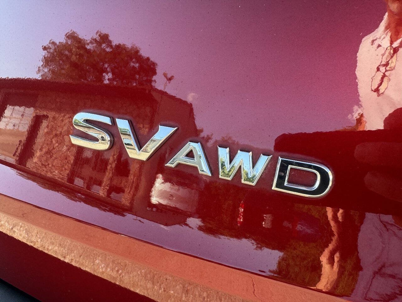 Used 2023 Nissan Rogue SV AWD/4WD image 9