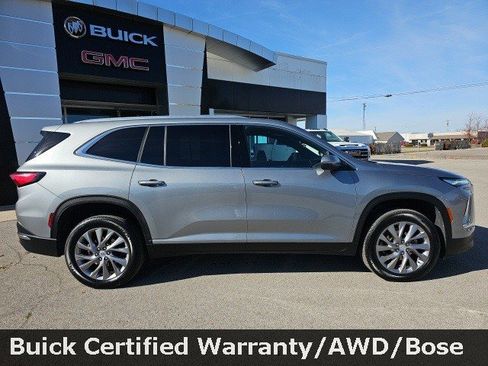 Certified 2025 Buick Enclave Preferred image 7