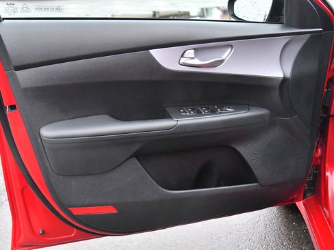 Used 2024 Kia Forte LXS image 13